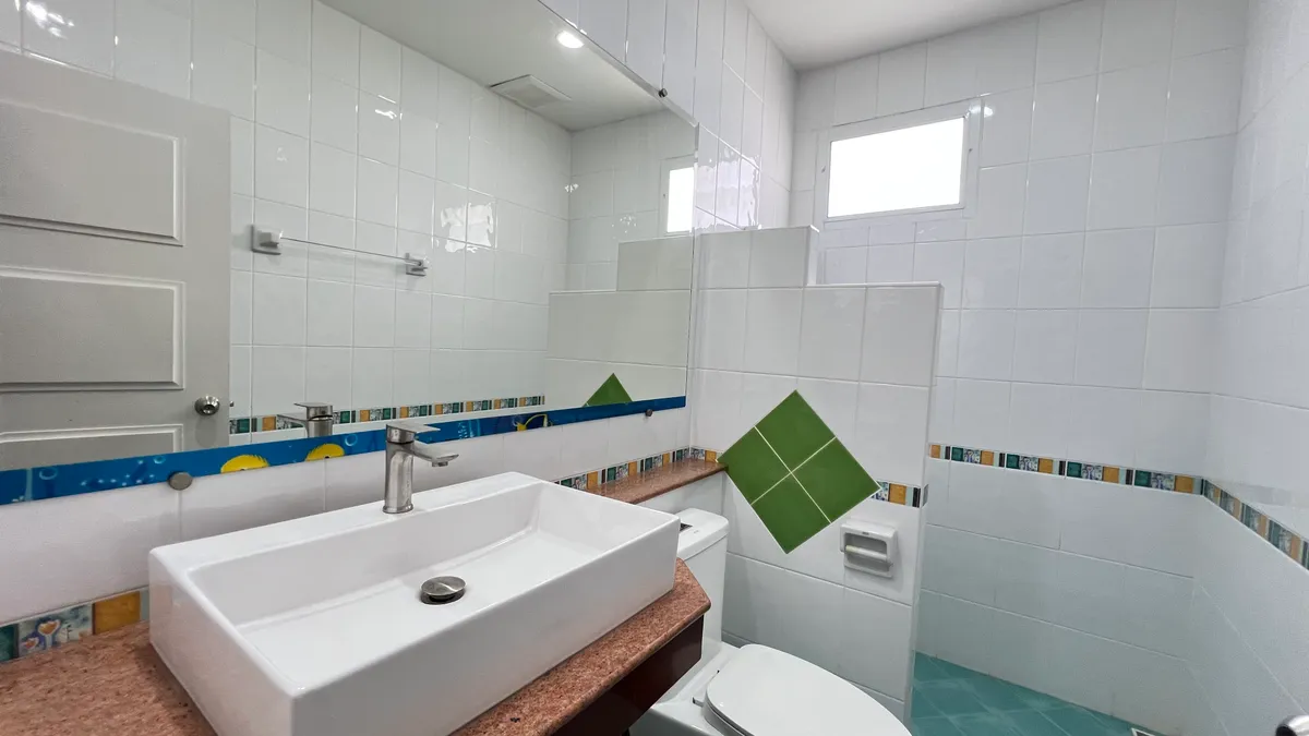 2 Bedroom 2Bathroom in East Pattaya photo 15
