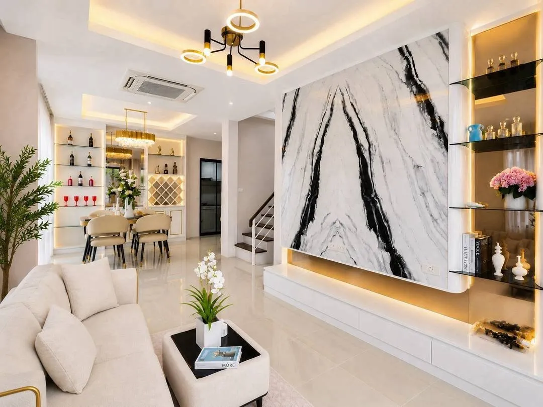 4 Bedrooms House For Rent In East Pattaya photo 3
