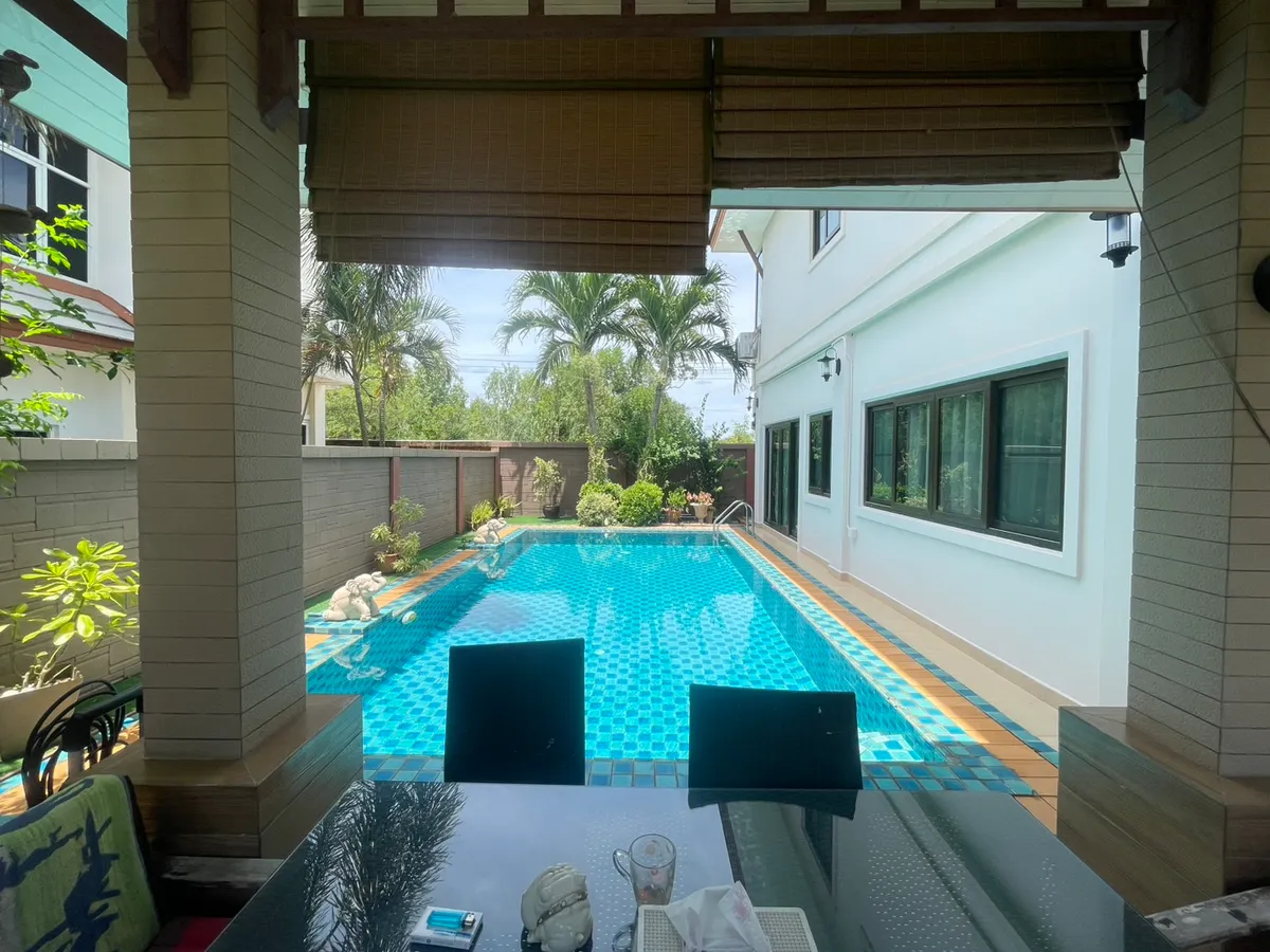 Beautifully Renovated 3-Bedroom Pool Villa for Sale photo 24