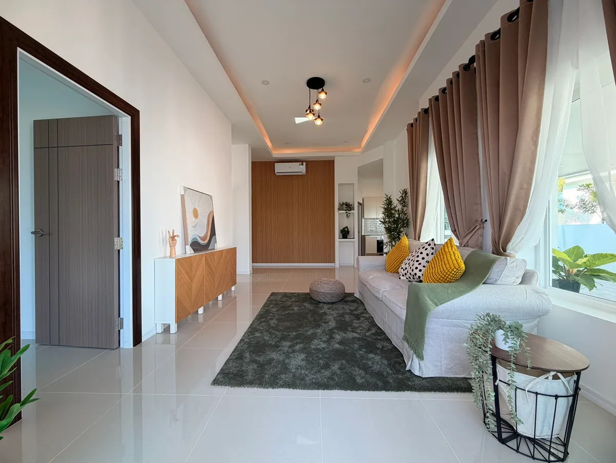 Brand New Modern Villa 3 bedrooms 2 bathrooms in Pong – Near Mabprachan Lake for SALE photo 2