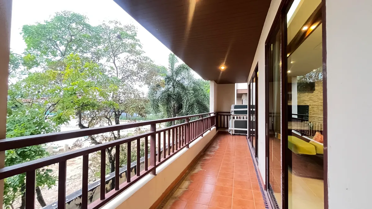 2 Bedrooms 3 Bathrooms in South Pattaya photo 12