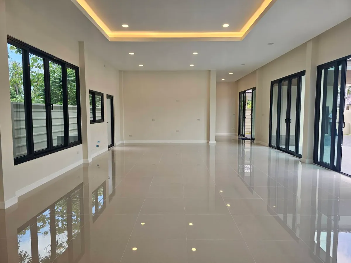 The Gardenville 9 Pool Villa for Sale in East Pattaya photo 6