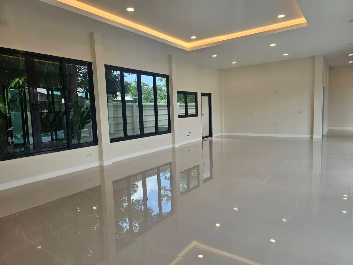 The Gardenville 9 Pool Villa for Sale in East Pattaya photo 3