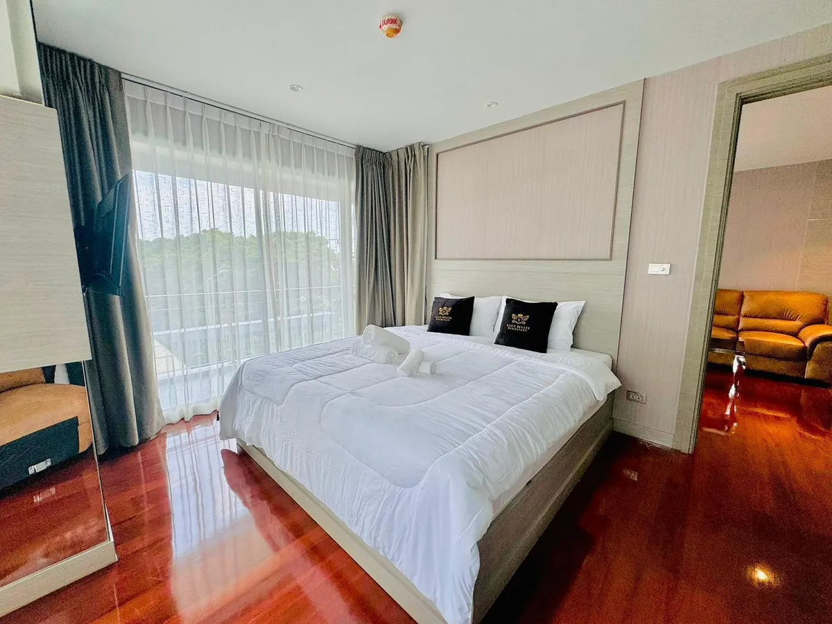 Condo for rent at Saint Senate photo 3