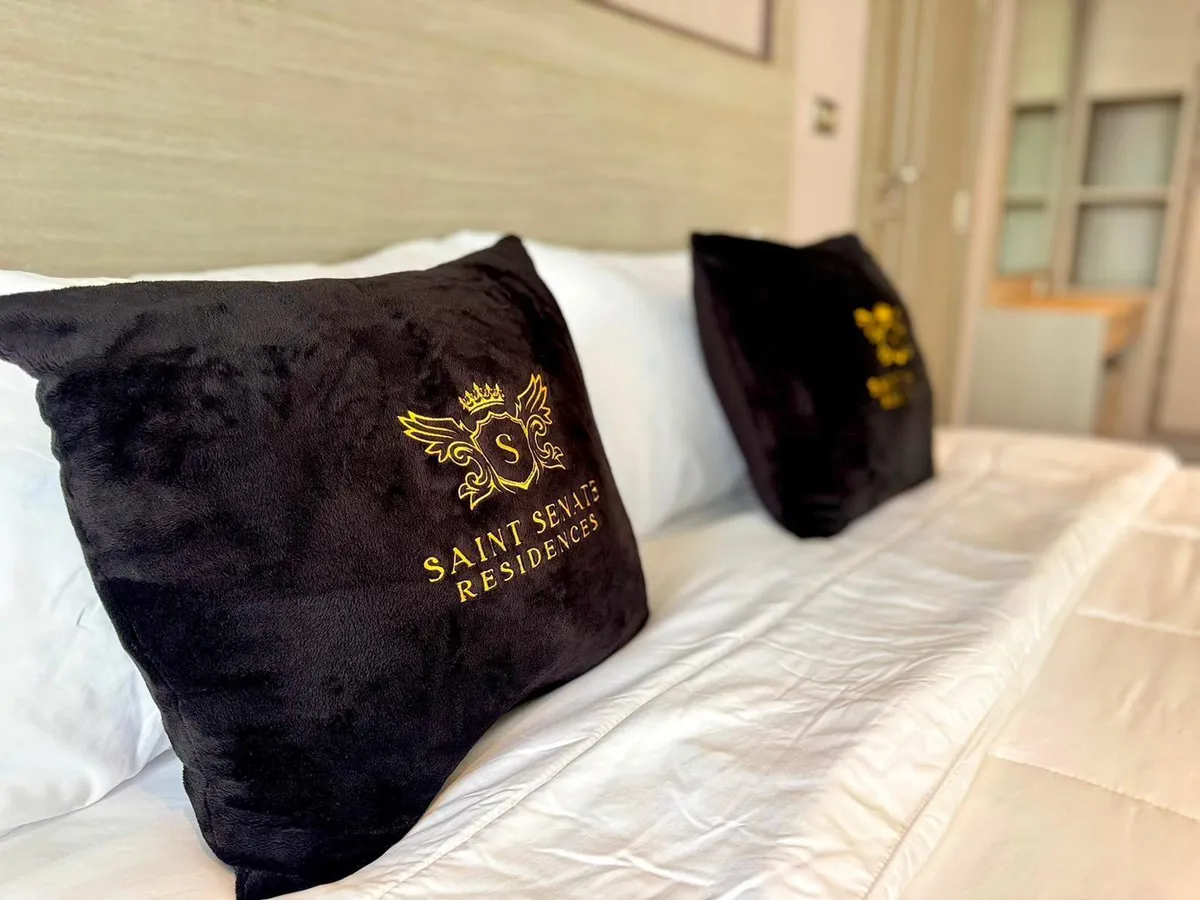 Condo for rent at Saint Senate photo 4