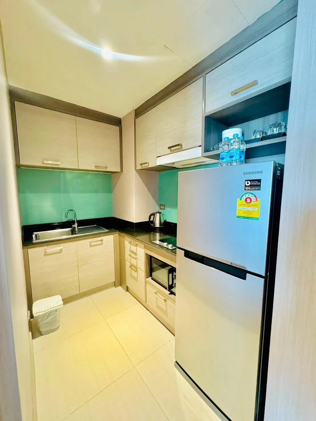 Condo for rent at Saint Senate photo 15
