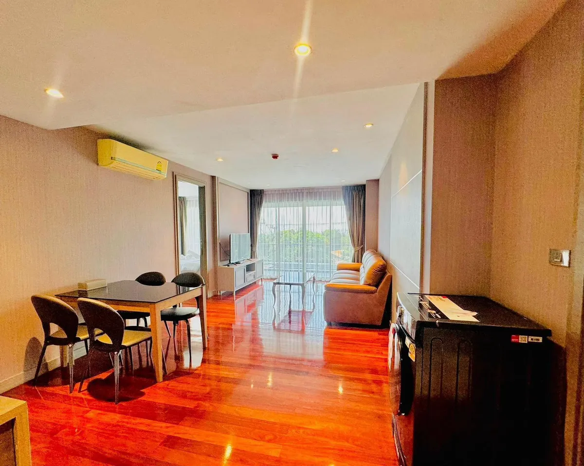 Condo for rent at Saint Senate