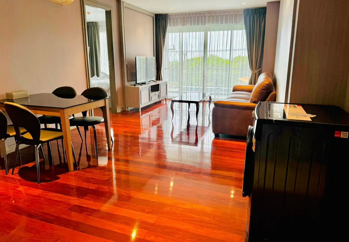 Condo for rent at Saint Senate photo 7