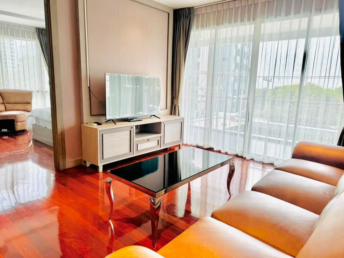 Condo for rent at Saint Senate photo 6