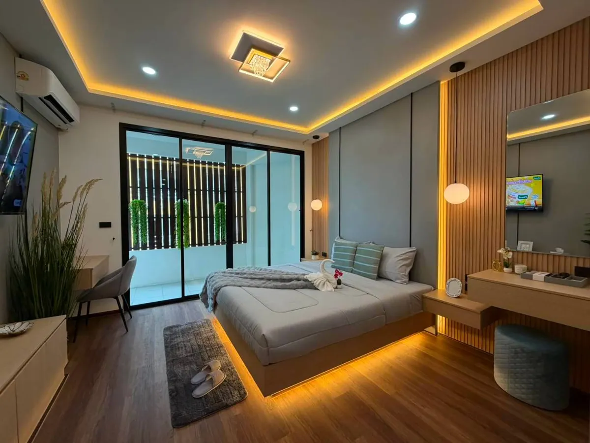 Sweet Condo 2