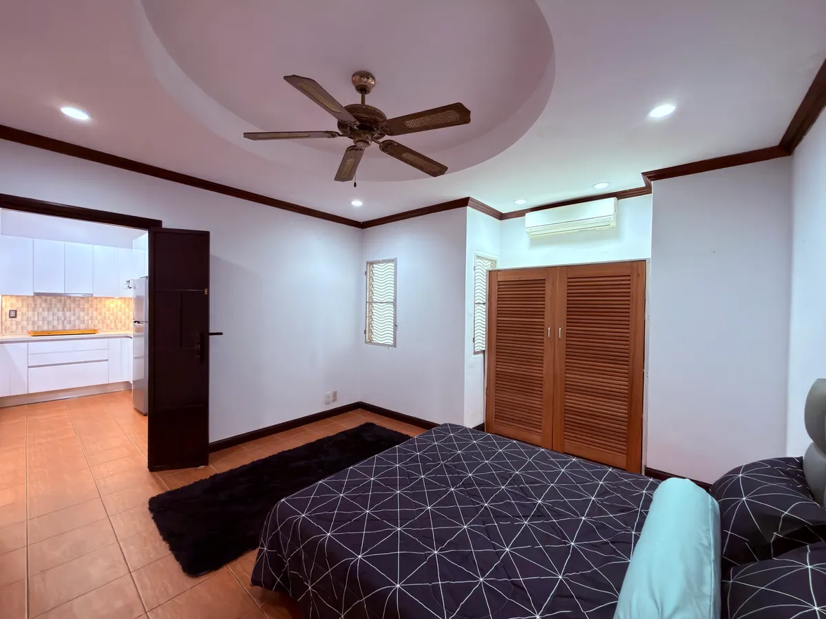 Bright & Spacious Renovated 2 Bedroom 1 Bathroom 81 SQM For Sale in Jomtien photo 10