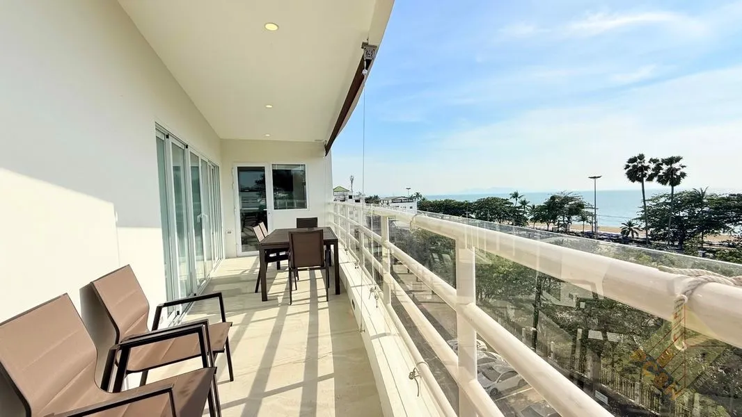 Beachfront 2 Bedroom Condo for Sale in Jomtien photo 18