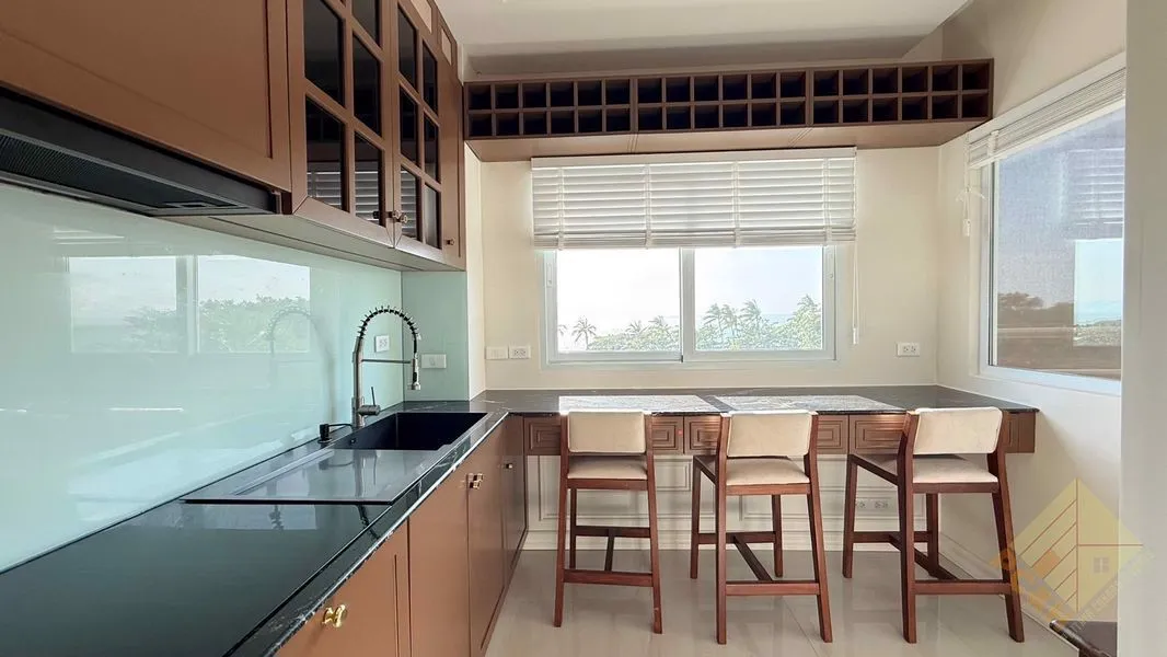 Beachfront 2 Bedroom Condo for Sale in Jomtien photo 6