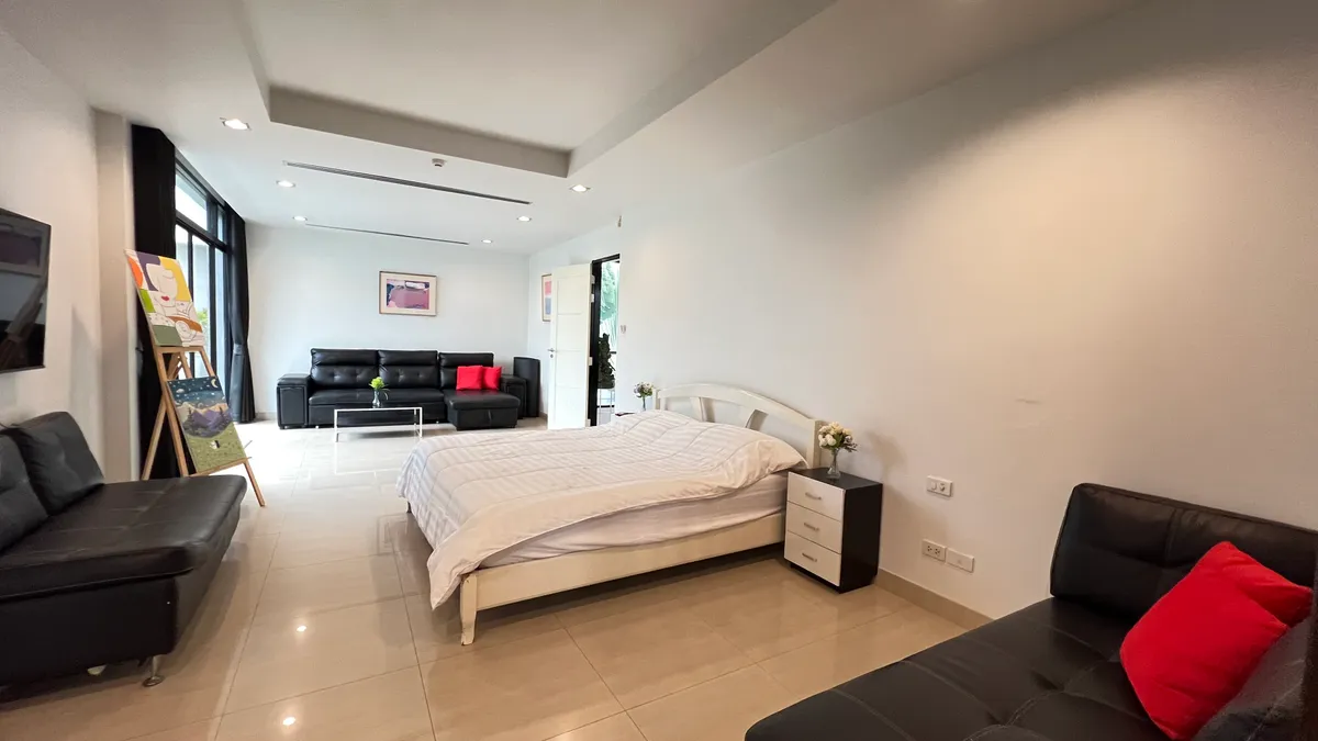 LUXURY 2-STOREY PRIVATE POOL VILLA FOR SALE 2-storey private pool villa 8 Bedrooms in South pattaya photo 18