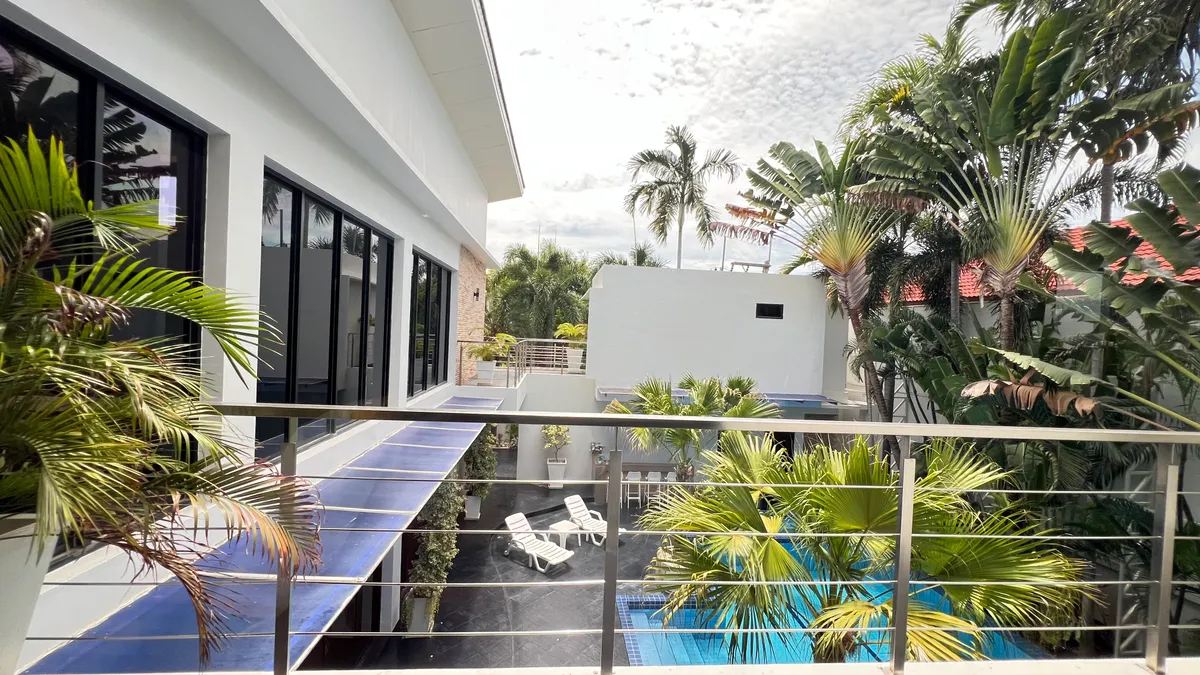 LUXURY 2-STOREY PRIVATE POOL VILLA FOR SALE 2-storey private pool villa 8 Bedrooms in South pattaya photo 16