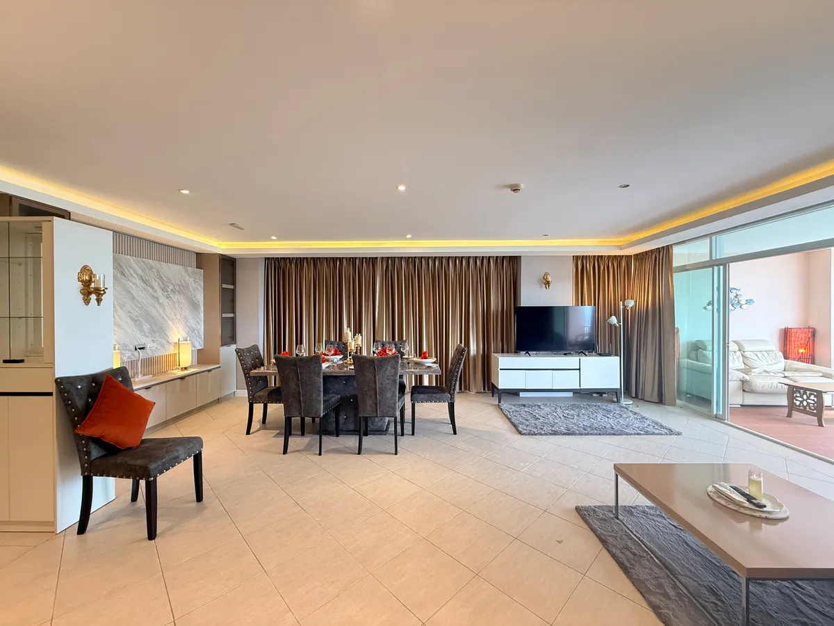 3 Bedroom 3 Bathroom in Pratumnak hill photo 11