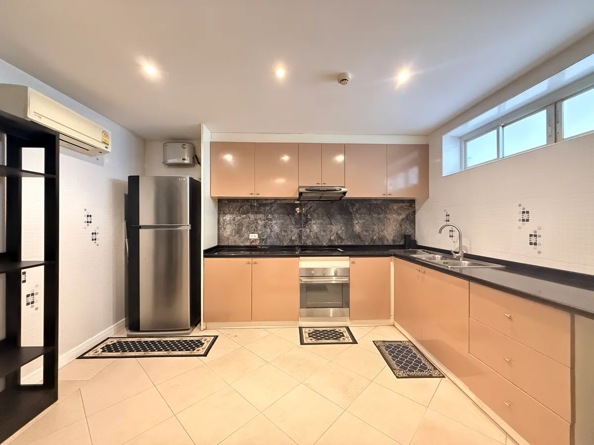 3 Bedroom 3 Bathroom in Pratumnak hill photo 6