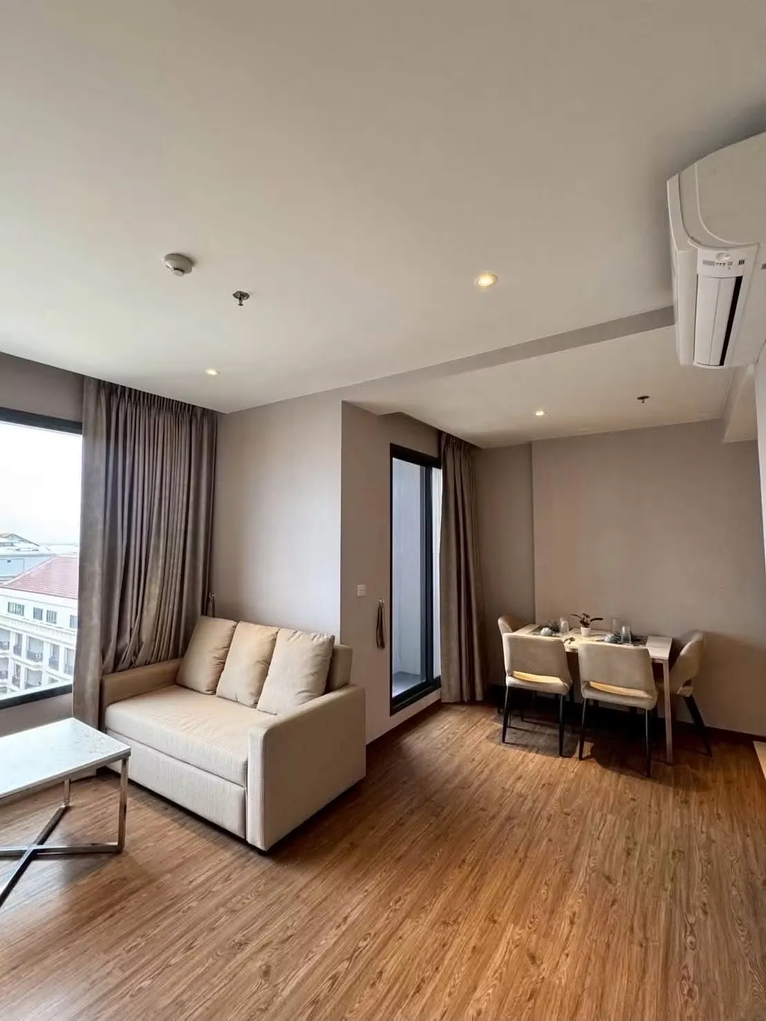Corner room 2 bedrooms 1 Bedroom in North Pattaya photo 2