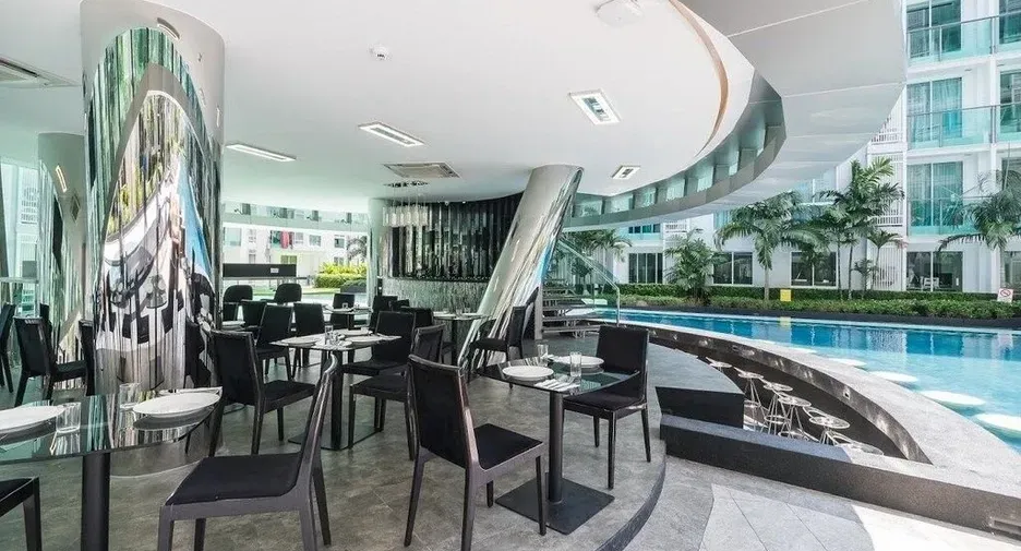 Garden View Corner 1 Bed 1 Bath Condo For Sale In Pattaya City! photo 3