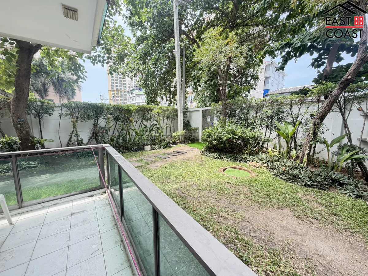 Garden View Corner 1 Bed 1 Bath Condo For Sale In Pattaya City! photo 12