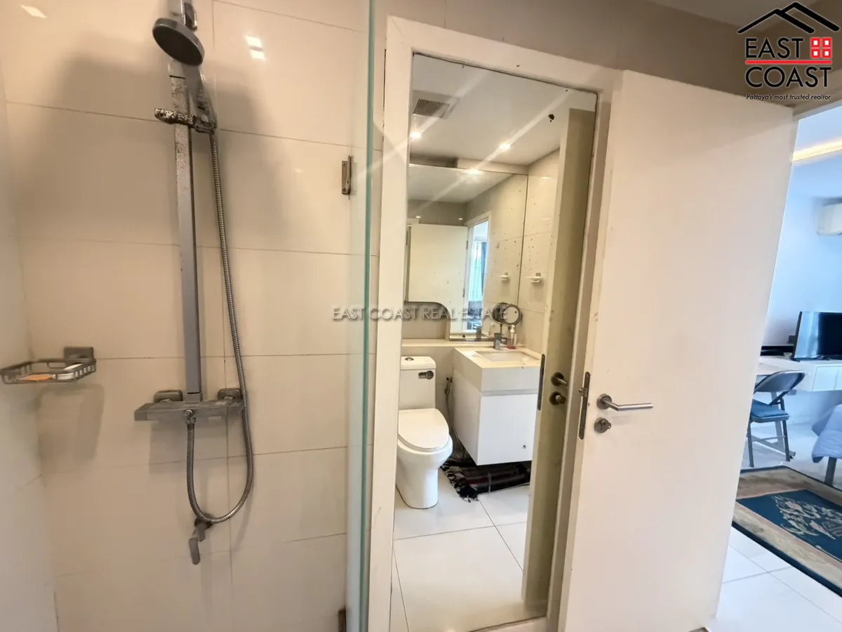Garden View Corner 1 Bed 1 Bath Condo For Sale In Pattaya City! photo 4