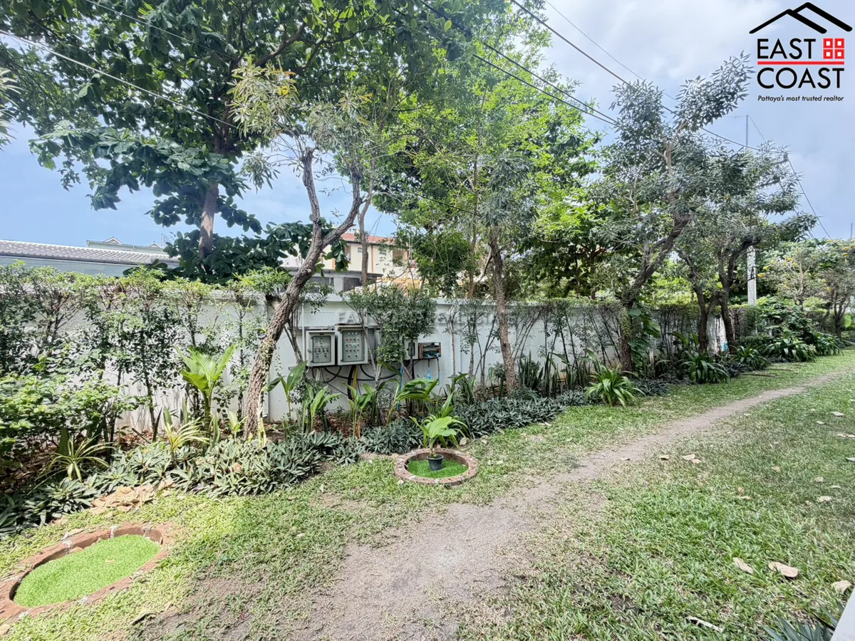 Garden View Corner 1 Bed 1 Bath Condo For Sale In Pattaya City! photo 10