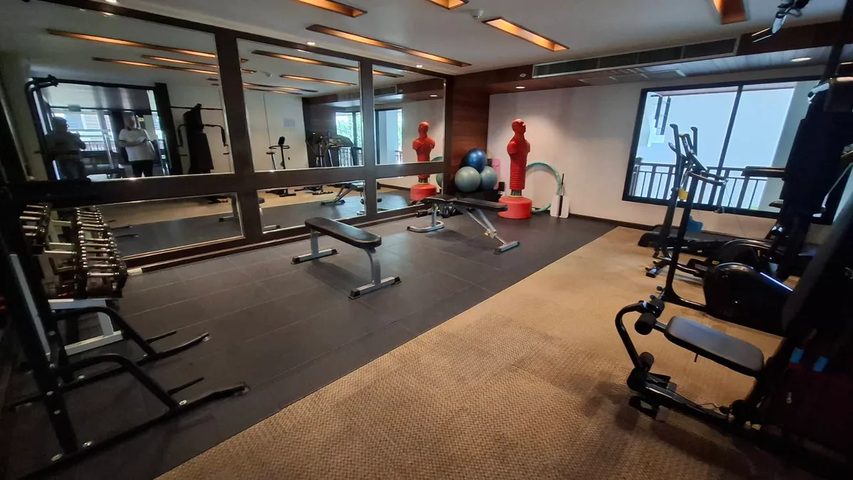 Foreign Name Renovation Opportunity – Spacious 105 sqm 1-Bedroom Two Bathroom Condo photo 24