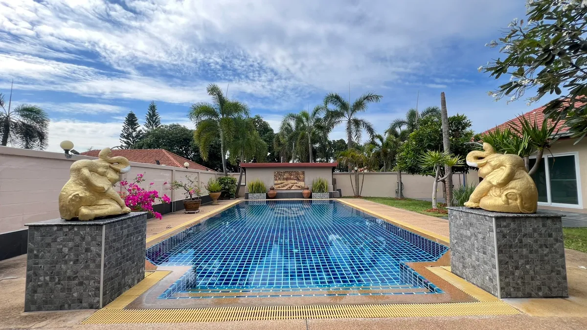 Pool villa 4 Bedrooms 3 Bathrooms in Mapprachan photo 2