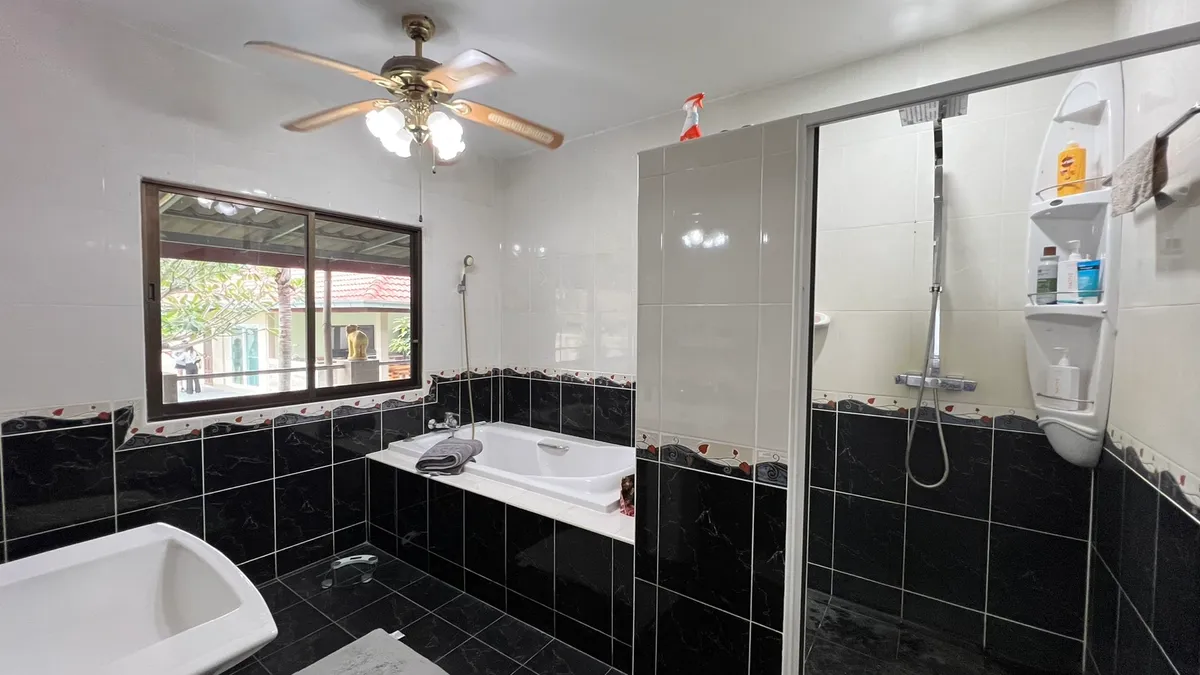 Pool villa 4 Bedrooms 3 Bathrooms in Mapprachan photo 10