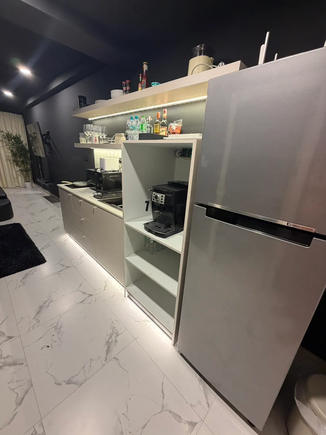 Newly Renovated Yensabai Studio for Sale photo 5