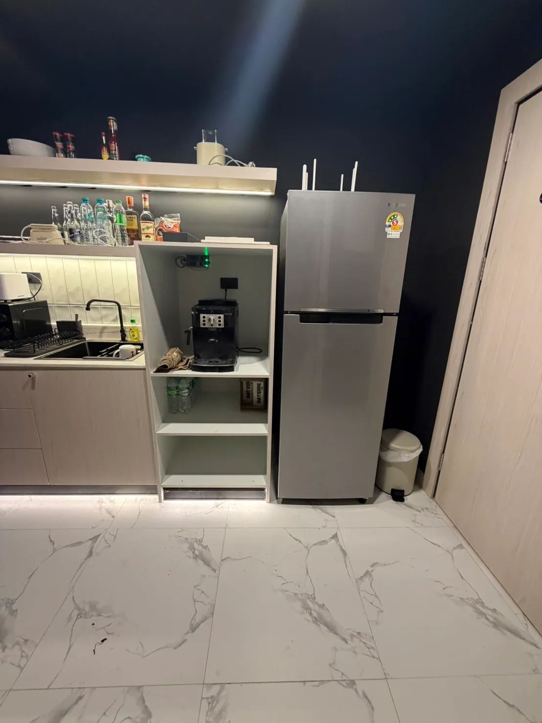 Newly Renovated Yensabai Studio for Sale photo 4