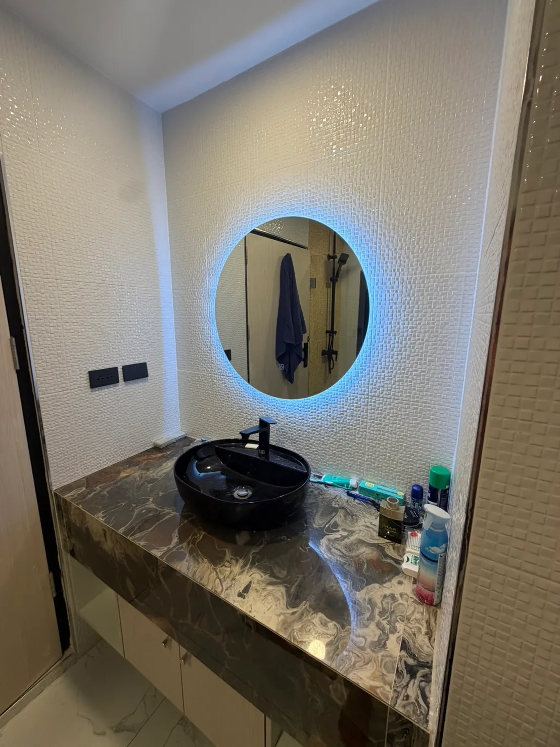 Newly Renovated Yensabai Studio for Sale photo 3