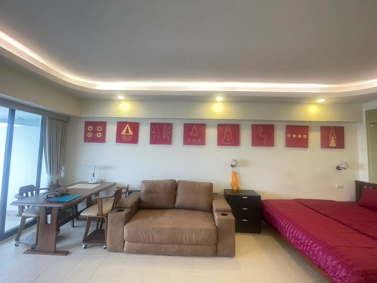 Sunshine Beach condotel in Nojomtien For Sale photo 2