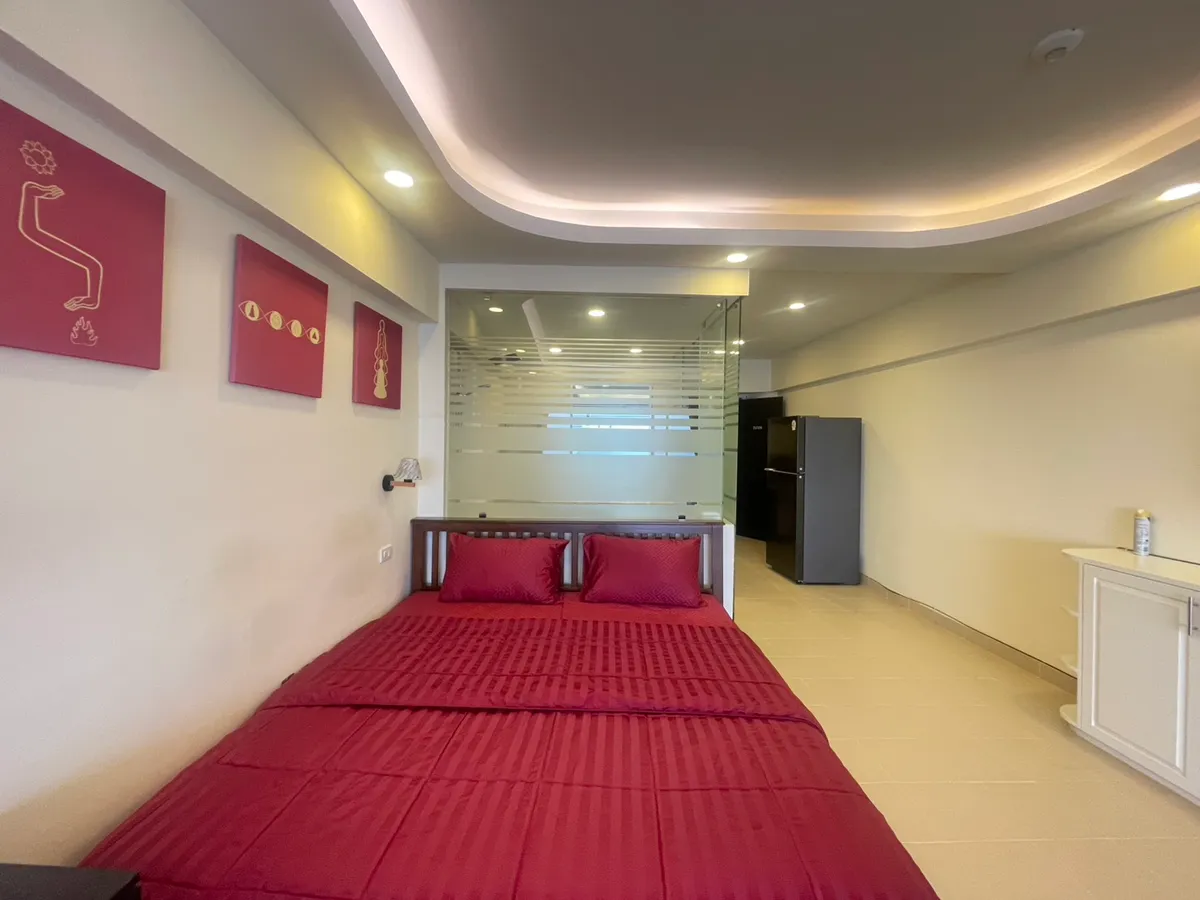 Sunshine Beach condotel in Nojomtien For Sale photo 3