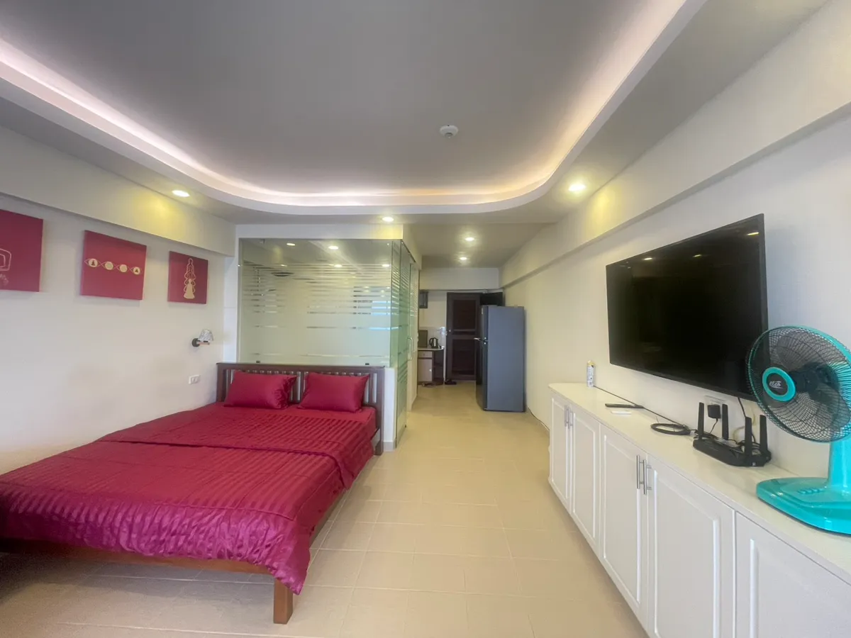 Sunshine Beach condotel in Nojomtien For Sale