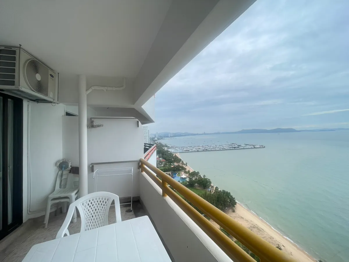 Sunshine Beach condotel in Nojomtien For Sale photo 12
