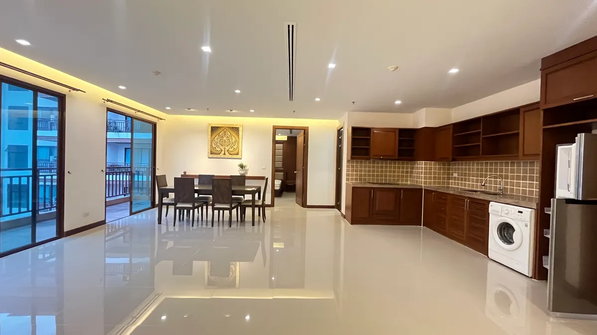 Pool view 2 Bedrooms 2 Bathrooms in South Pattaya include Wi-Fi Internet