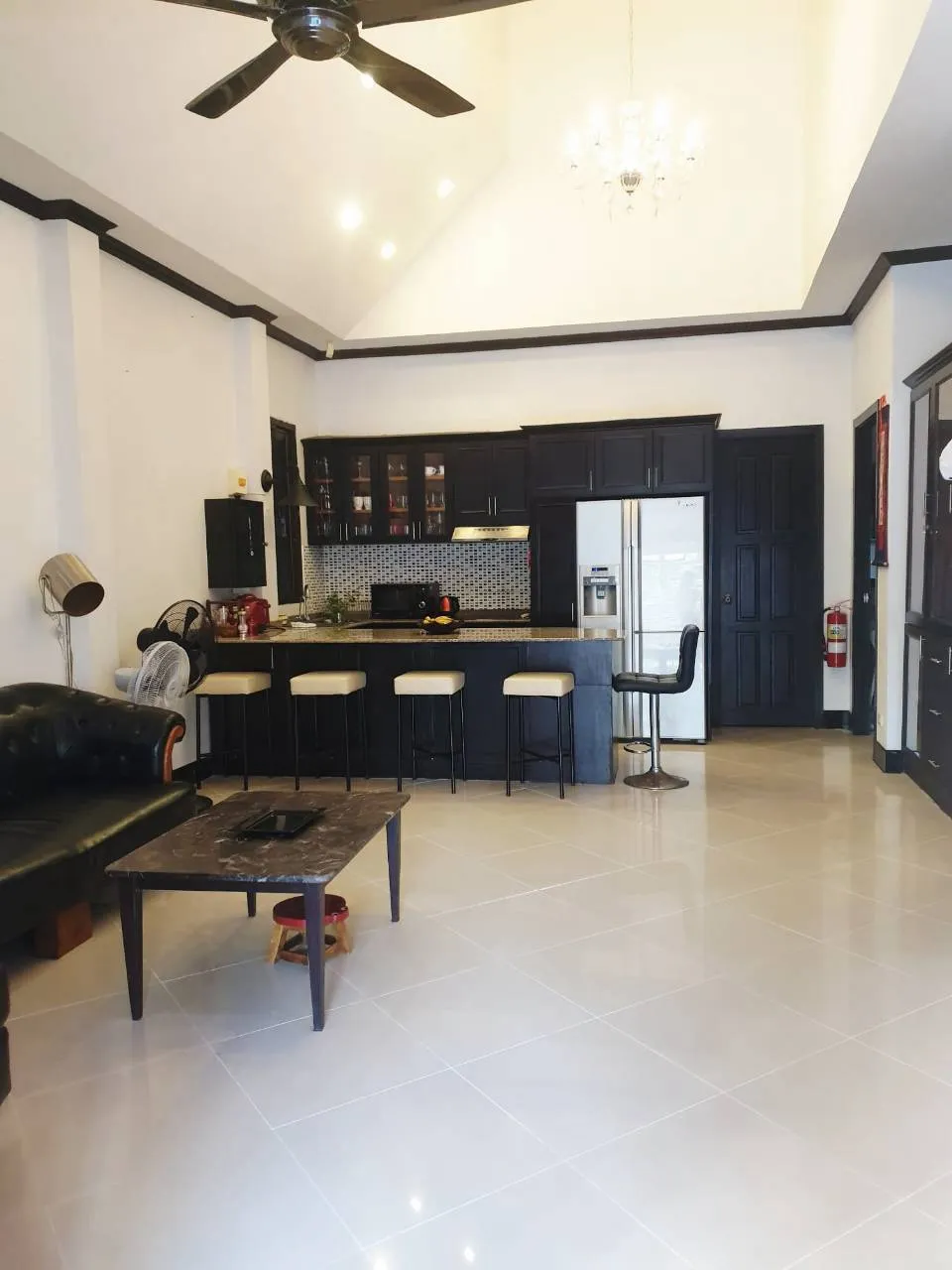 3-bedroom, 3-bathroom Balinese Style Pool Villa photo 5