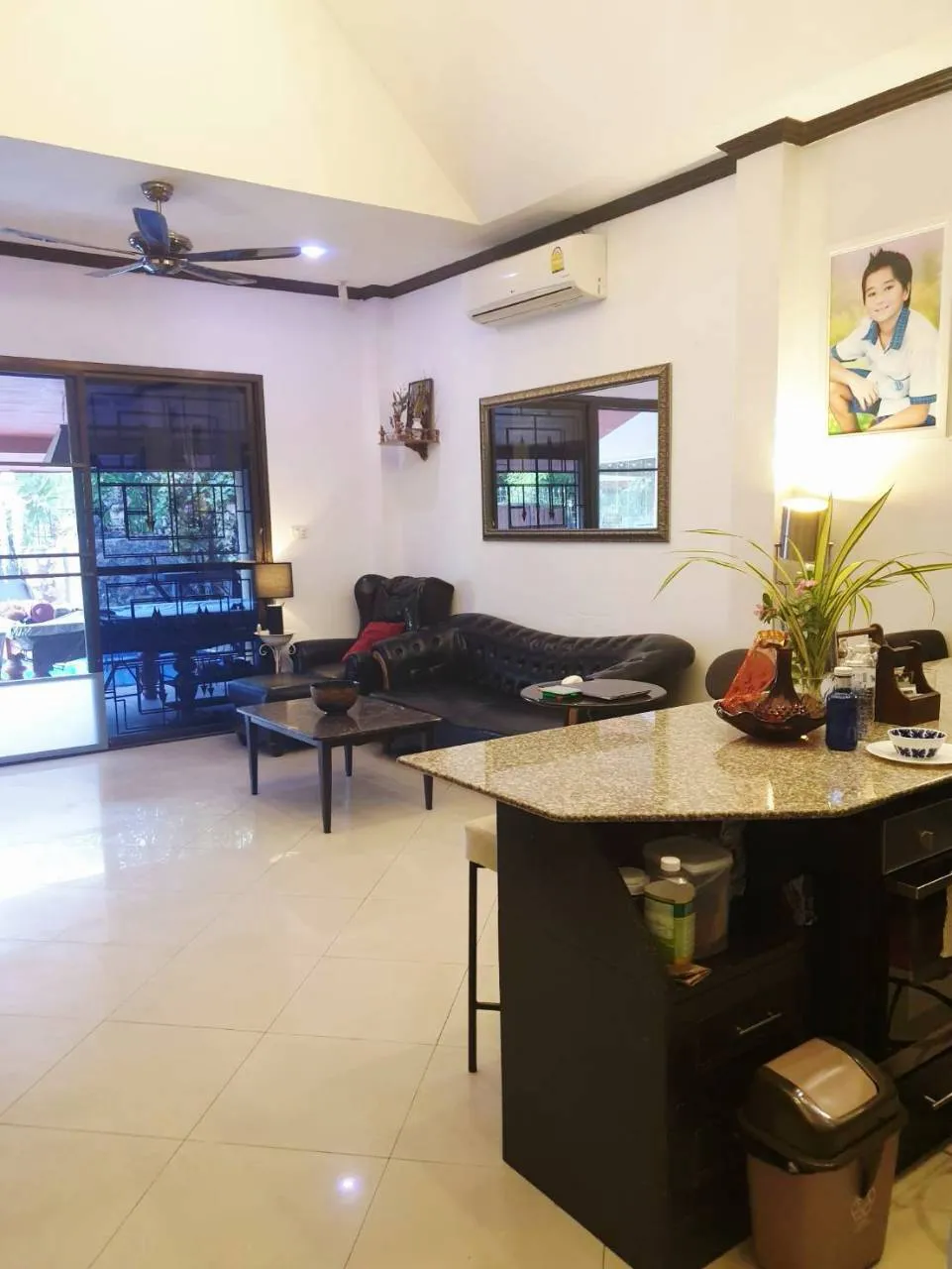 3-bedroom, 3-bathroom Balinese Style Pool Villa photo 3
