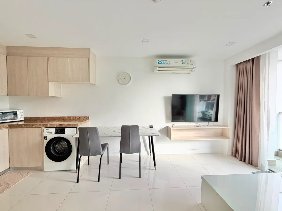 Quiet One Bedroom Condo For Rent In Prahtamnak photo 4