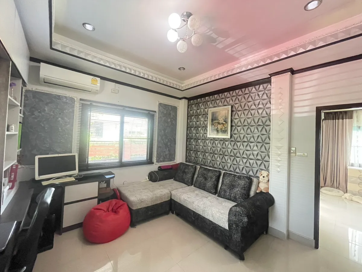 Beautifully Renovated 3-Bedroom Pool Villa for Sale photo 27