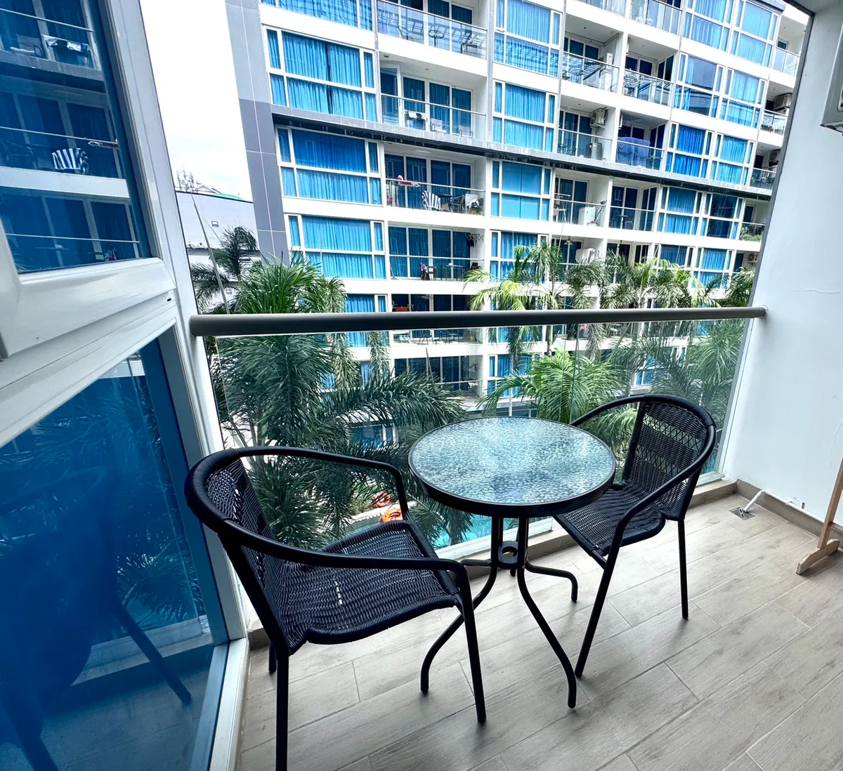 Centara Avenue Residence & Suites Pool View Studio for Rent photo 2