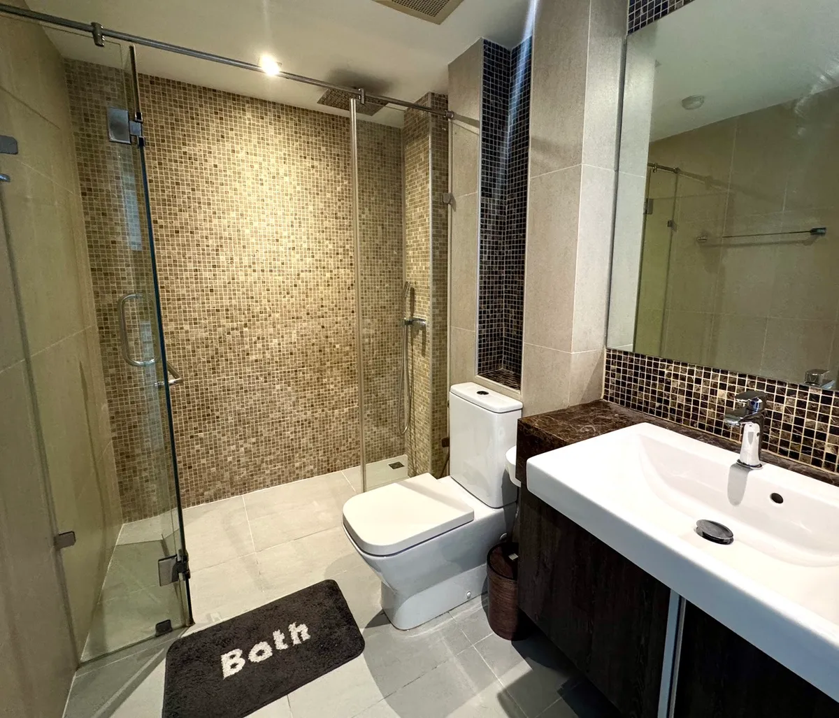Centara Avenue Residence & Suites Pool View Studio for Rent photo 9