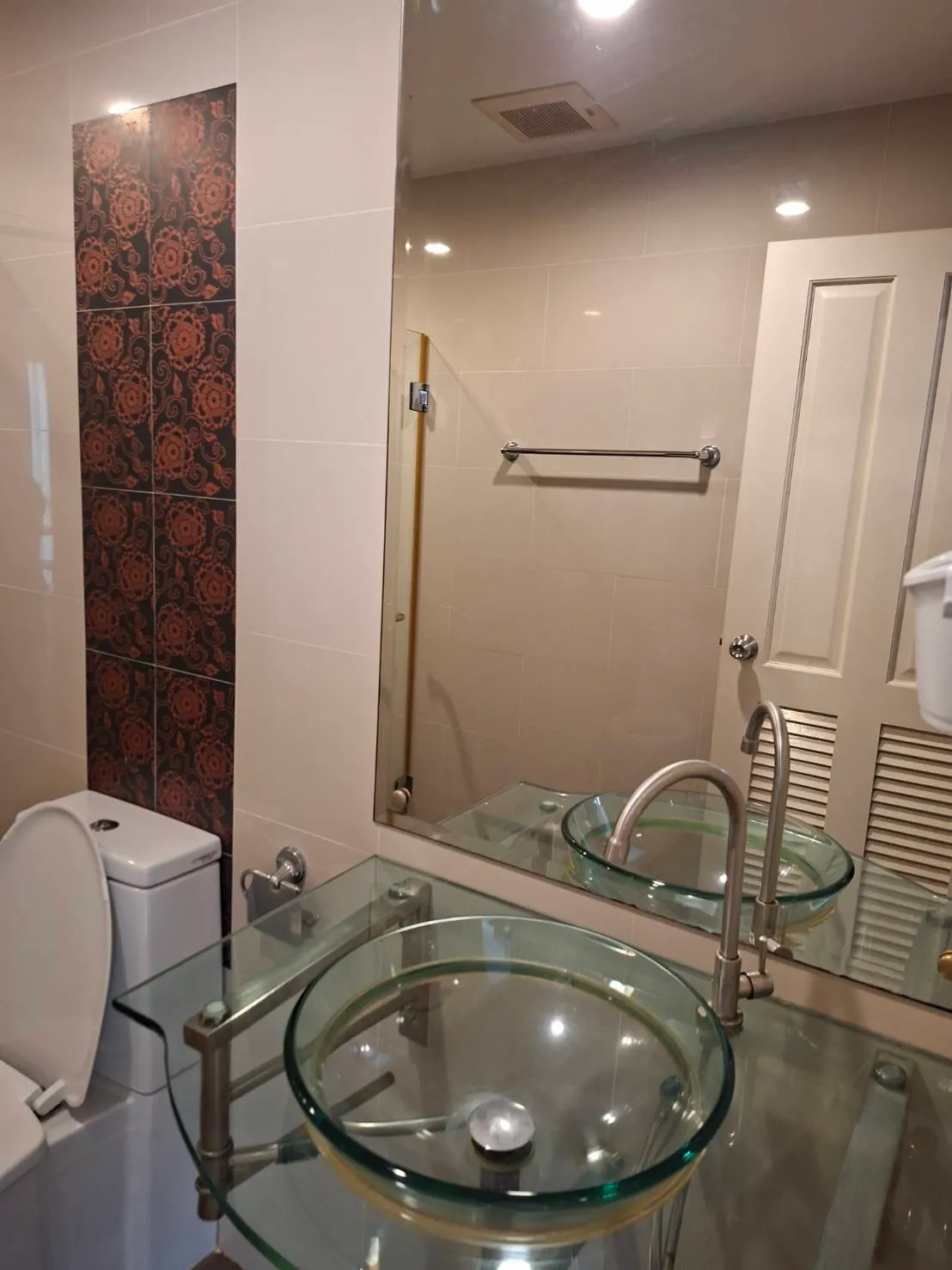 คอนโดใจกลางเมืองติดห้างอะเวนิว สำหรับขาย One Bedroom Condo For Sale in Central photo 4