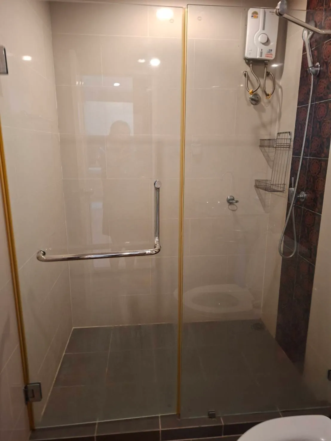 คอนโดใจกลางเมืองติดห้างอะเวนิว สำหรับขาย One Bedroom Condo For Sale in Central