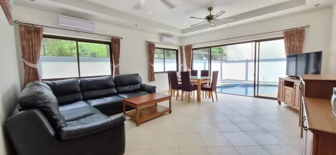 5 Bedrooms 4 Bathroom in Jomtien photo 7