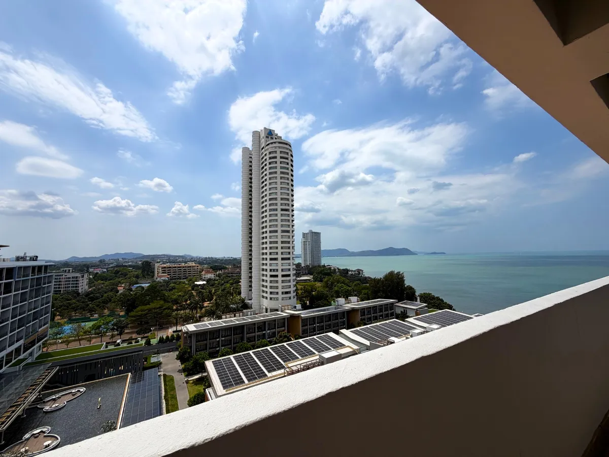100 sqm. Condo For Sale Or Rent In Najomtien