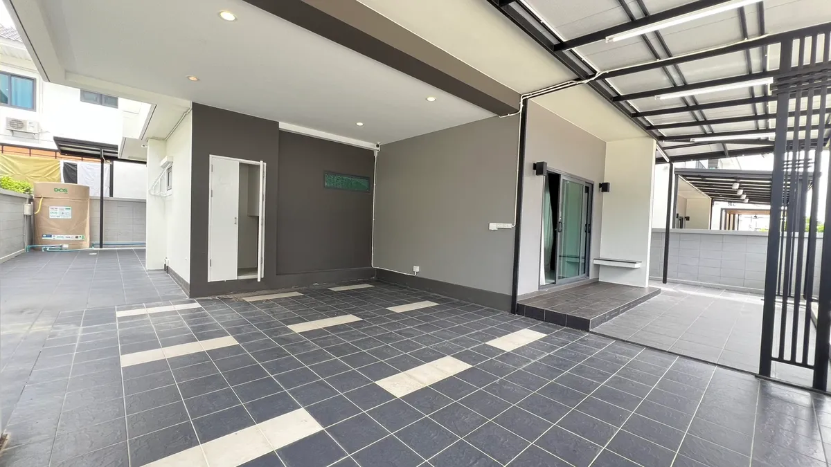 4 Bedrooms 3 Bathrooms in East Pattaya photo 5