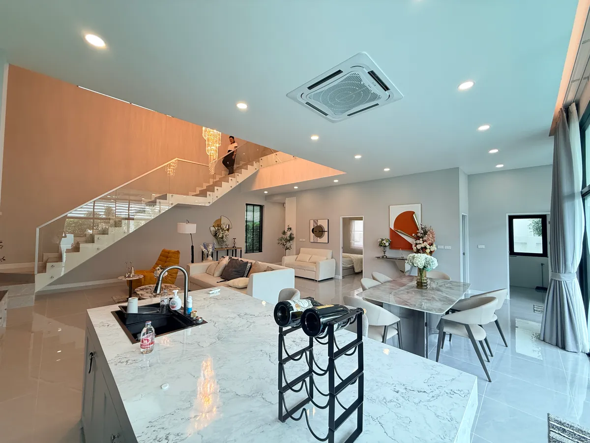Premium Villa with Private Pool | For Sale & Rent photo 6