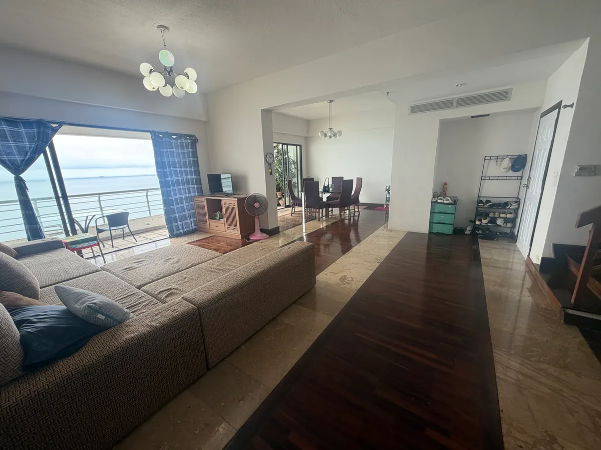 Metro condominium photo 3